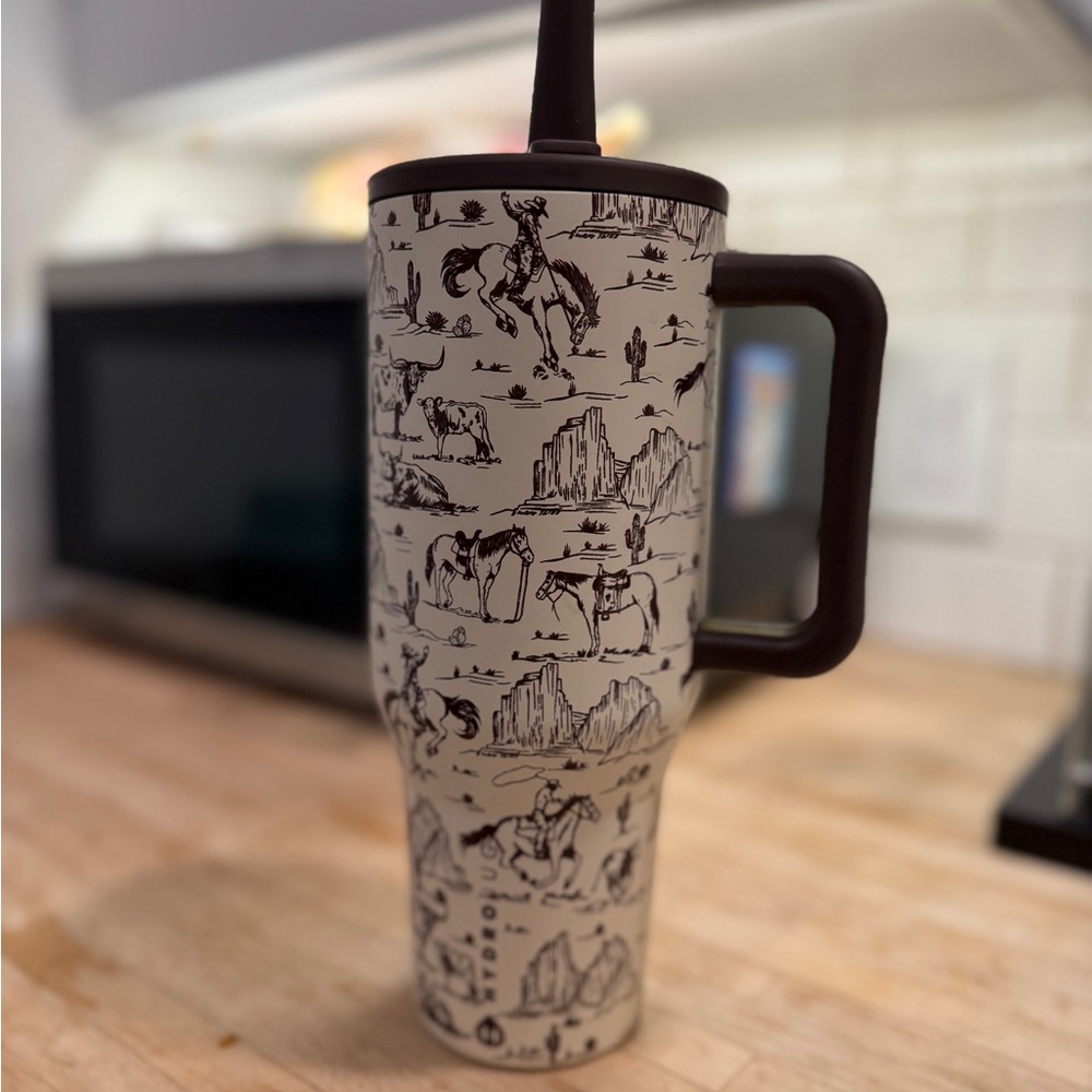 HydroJug 32oz Out West Tumbler